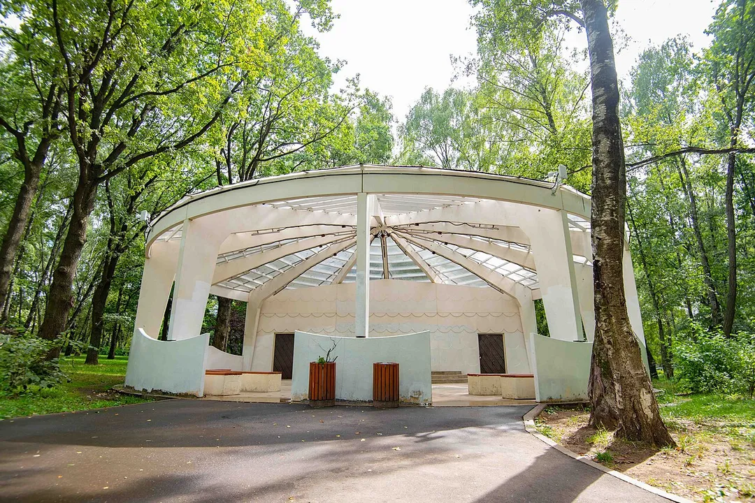 Дмитровский — Парк Вагоноремонт, амфитеатр