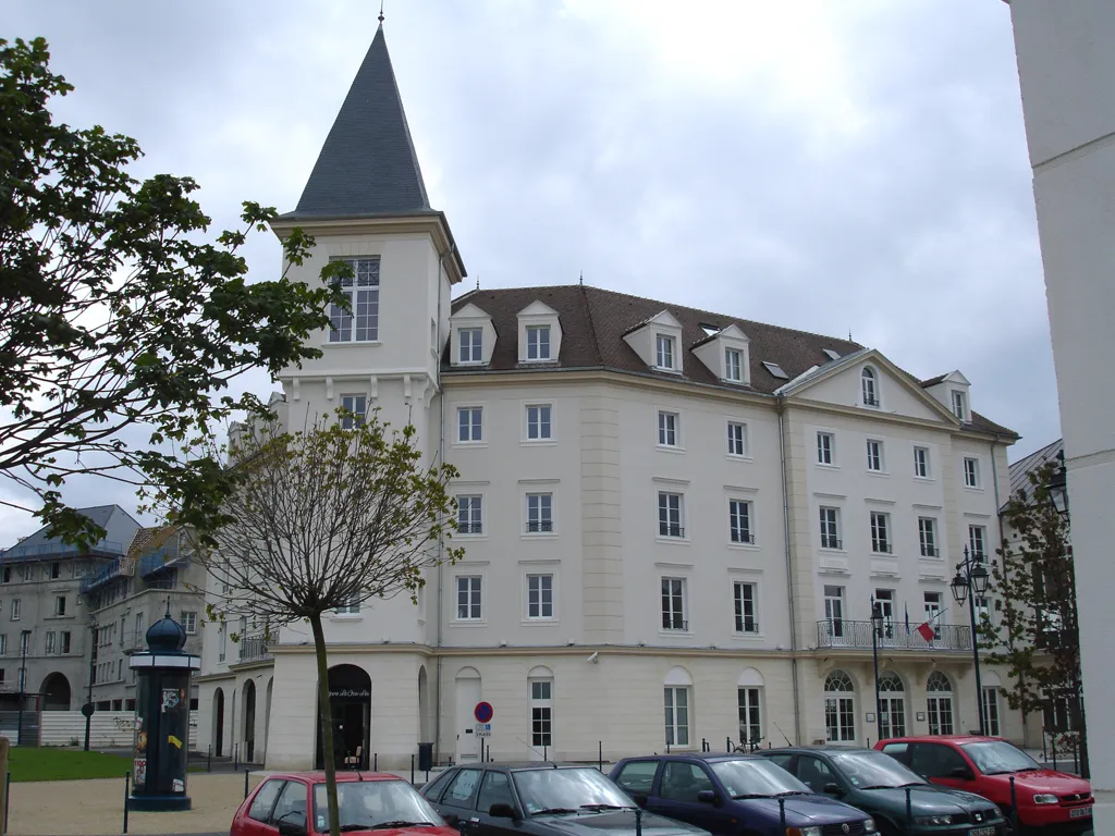 Hôtel de Ville de Vauréal (Cergy-Pontoise), France.