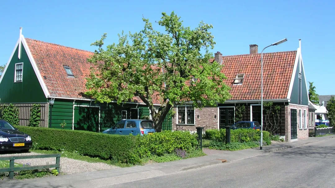 Eén van de typerende huizen van Venhuizen.
One of the typical houses in Venhuizen.
