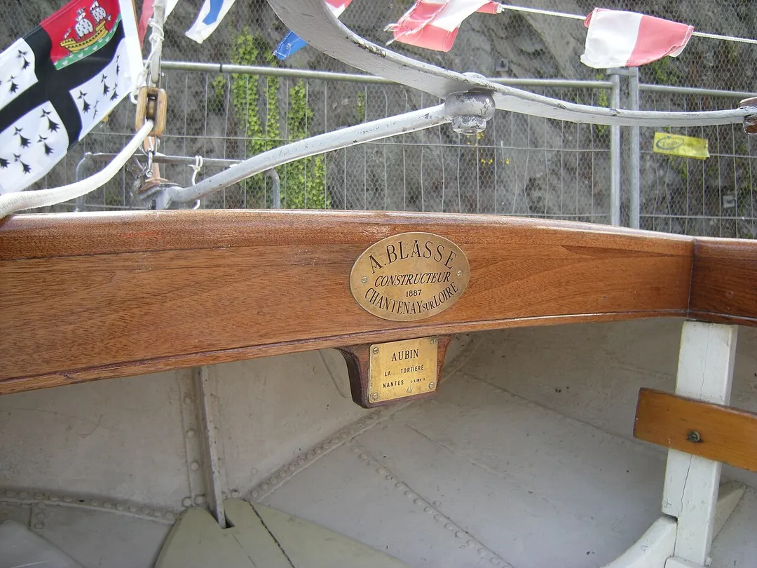 Plaques constructeurs de Vezon
