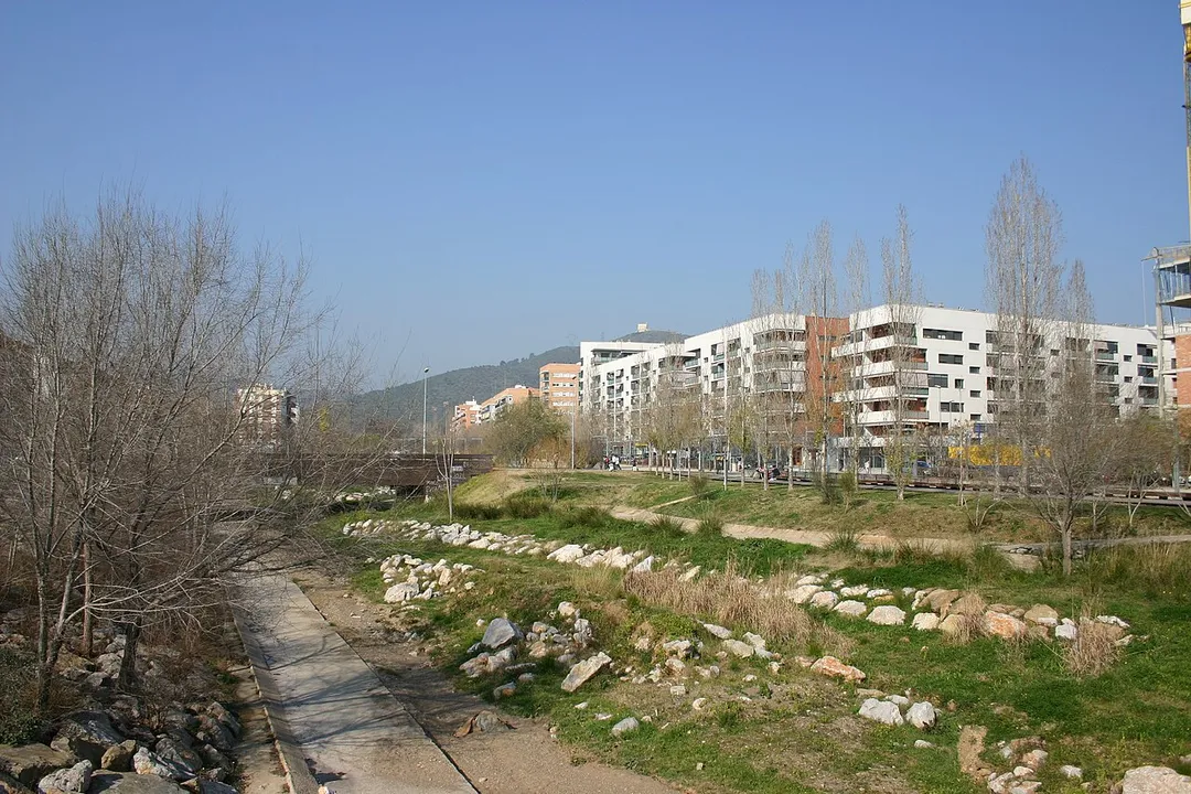 Riera

City: Viladecans
Comments:
By/Por: Yearofthedragon
