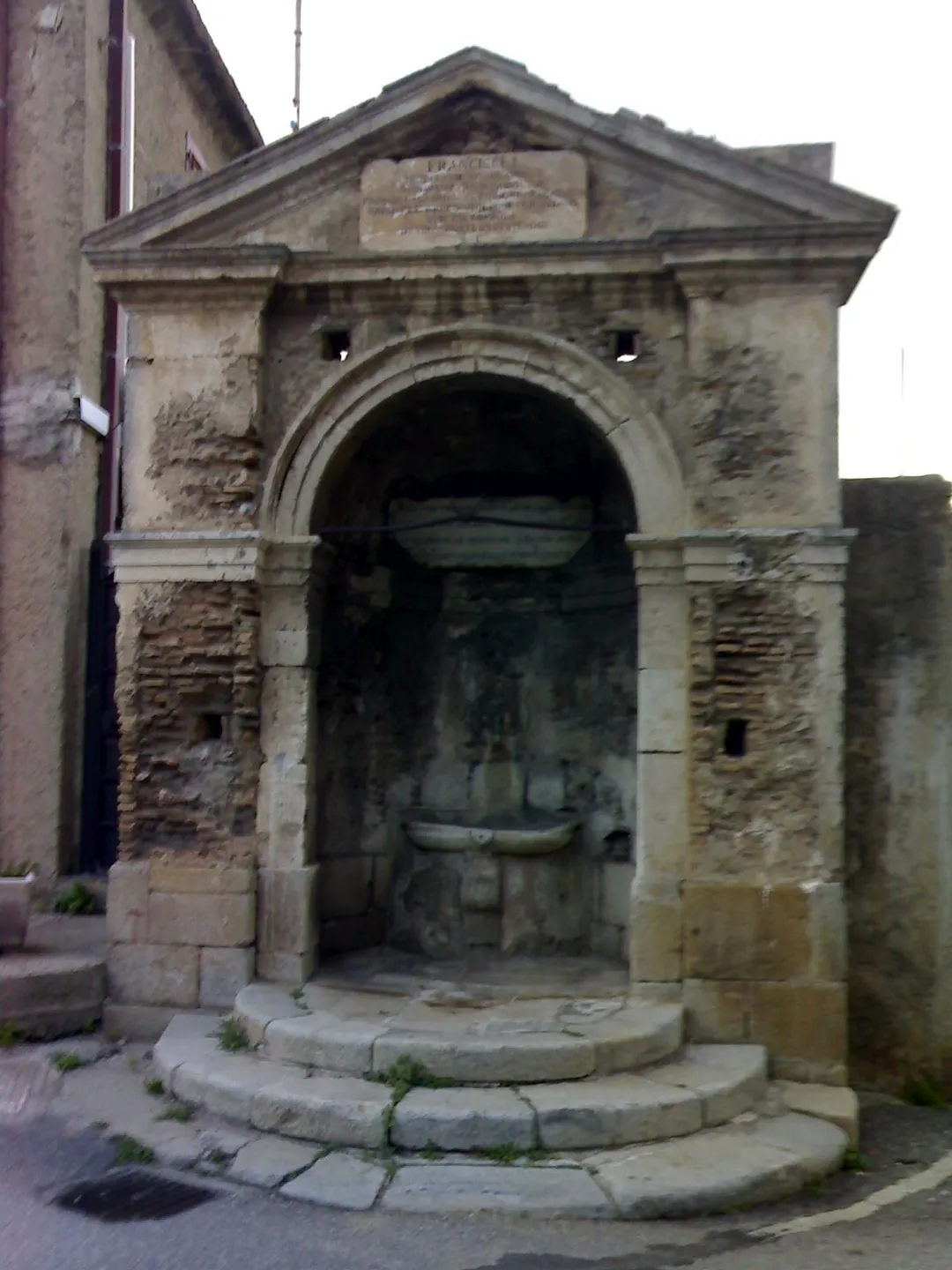La Fontana Vecchia, il più antico monumento di Villa San Giovanni (RC)