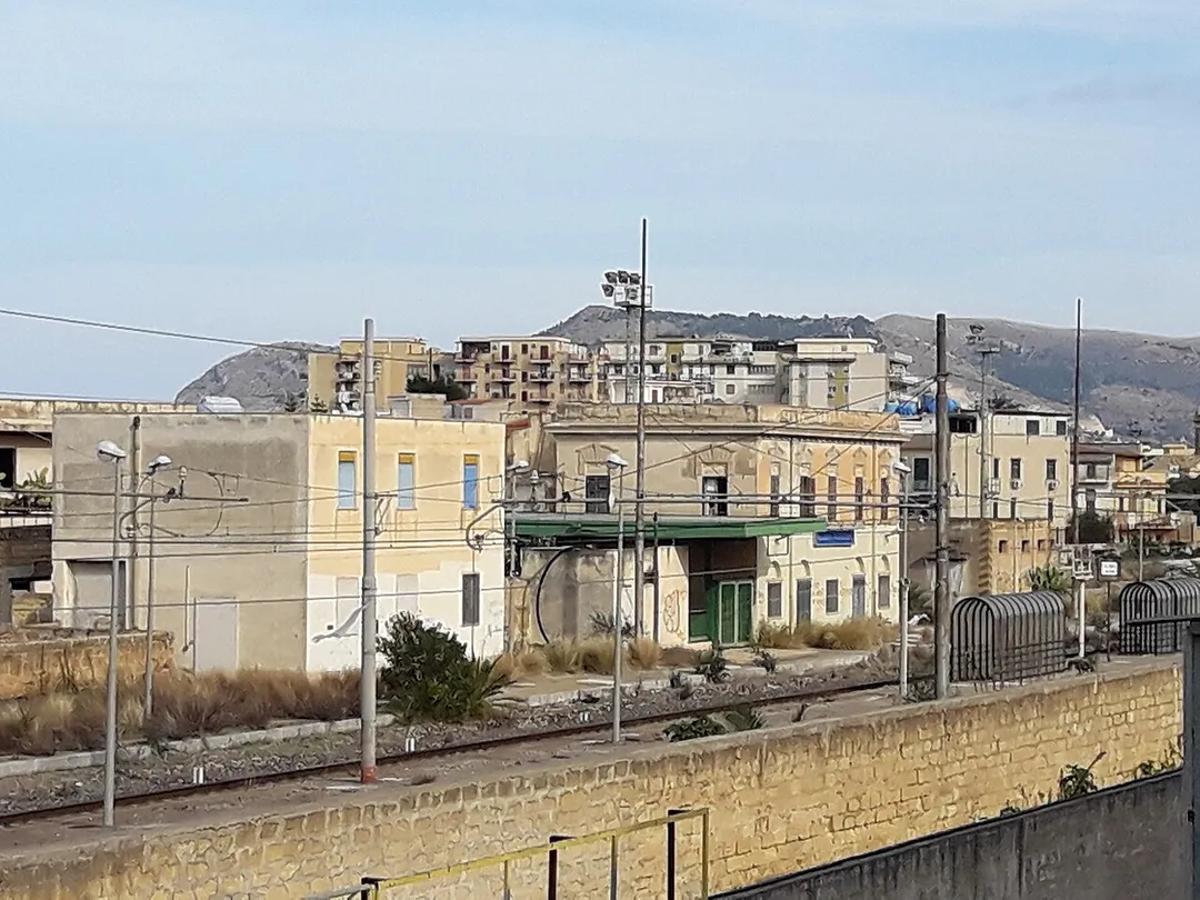 Ex stazione di Villabate-Ficarazzelli.