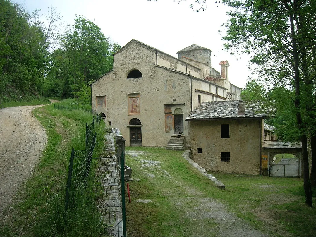 "Santuario di San Costanzo al Monte" (XII sec.) - Villar San Costanzo (Cuneo, Piemonte, Italy)