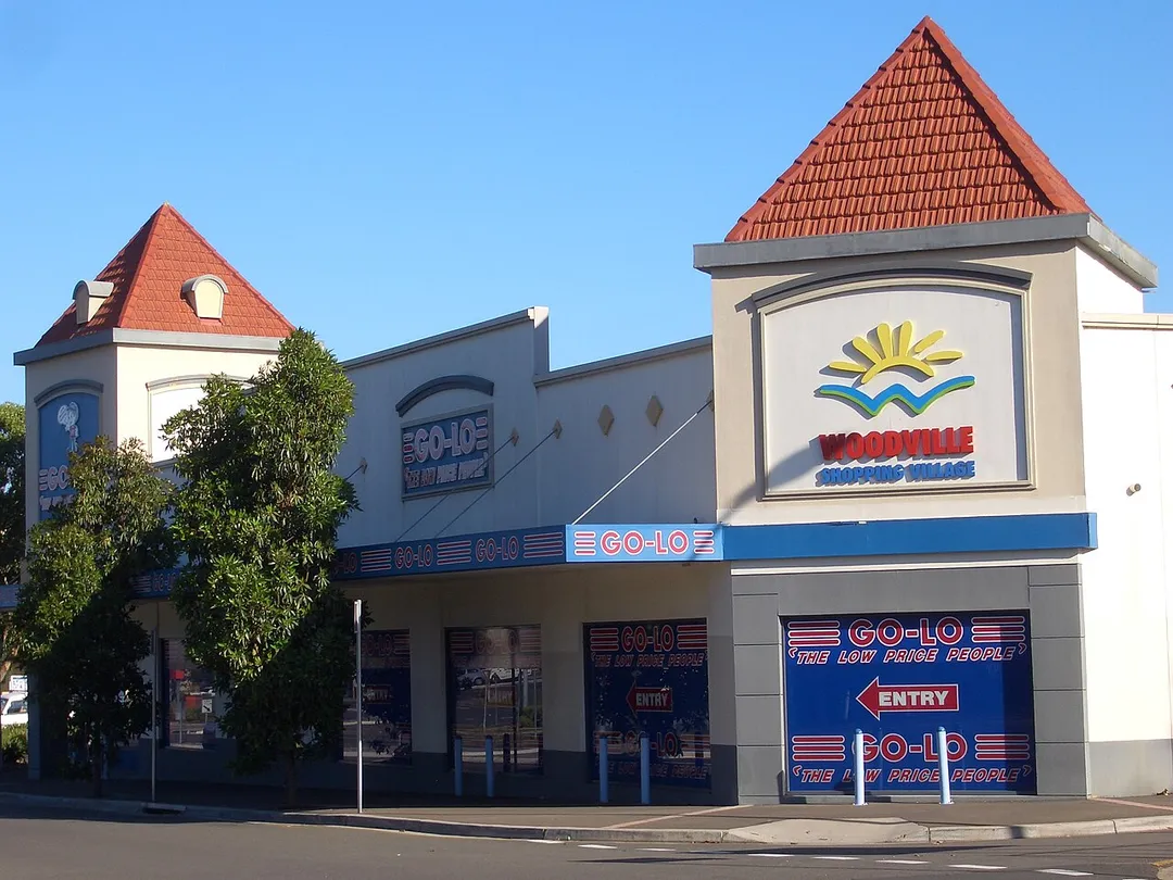 Woodville Shopping Centre, Villawood