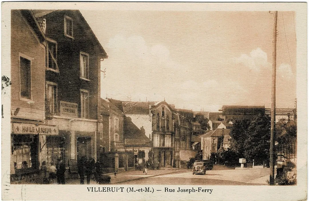 Carte postale de la rue Joseph-Ferry à Villerupt (Meurthe-et-Moselle, France)