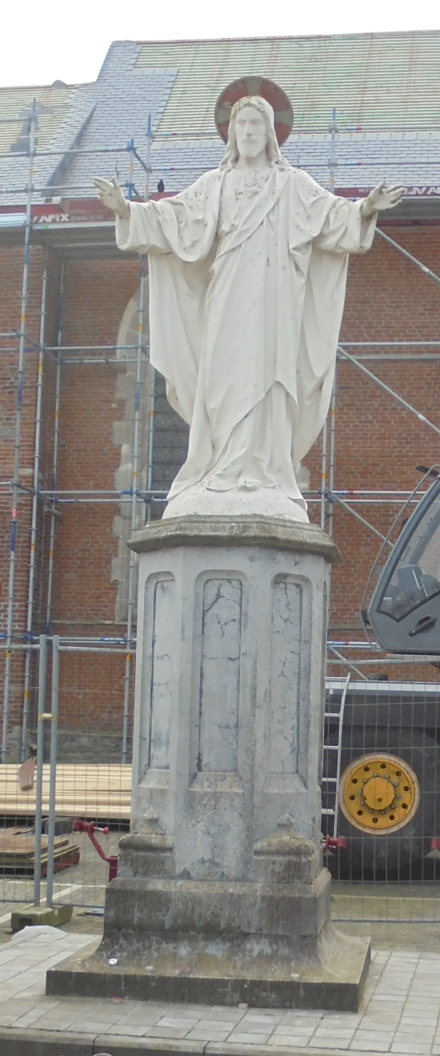 Heilig Hartbeeld - Sint-Bartholomeuskerk - Martelarenplein - Vinkt - Deinze - Oost-Vlaanderen - België