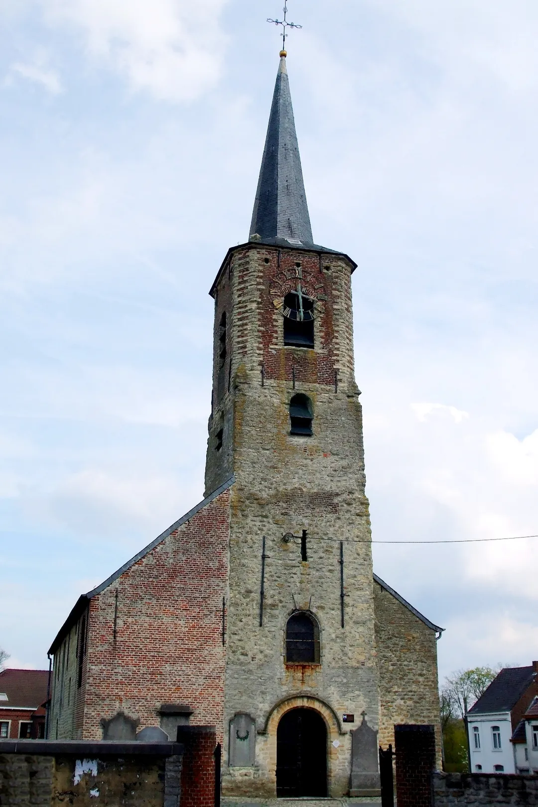 Keywords: church, romanesque, Vossem, Tervuren, Belgium