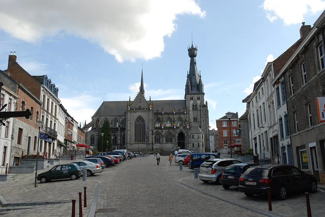 de Sint-Maternusbasiliek van Walcourt, België