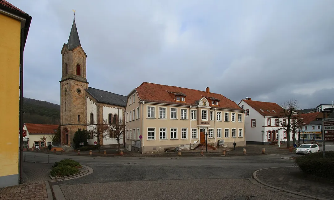 Protestant church in Waldfischbach‎.