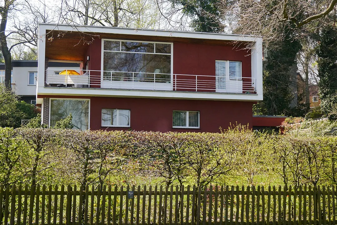 Cultural heritage monument: Am Großen Wannsee 13, residential building, built in 1960 by Hans Schaefers