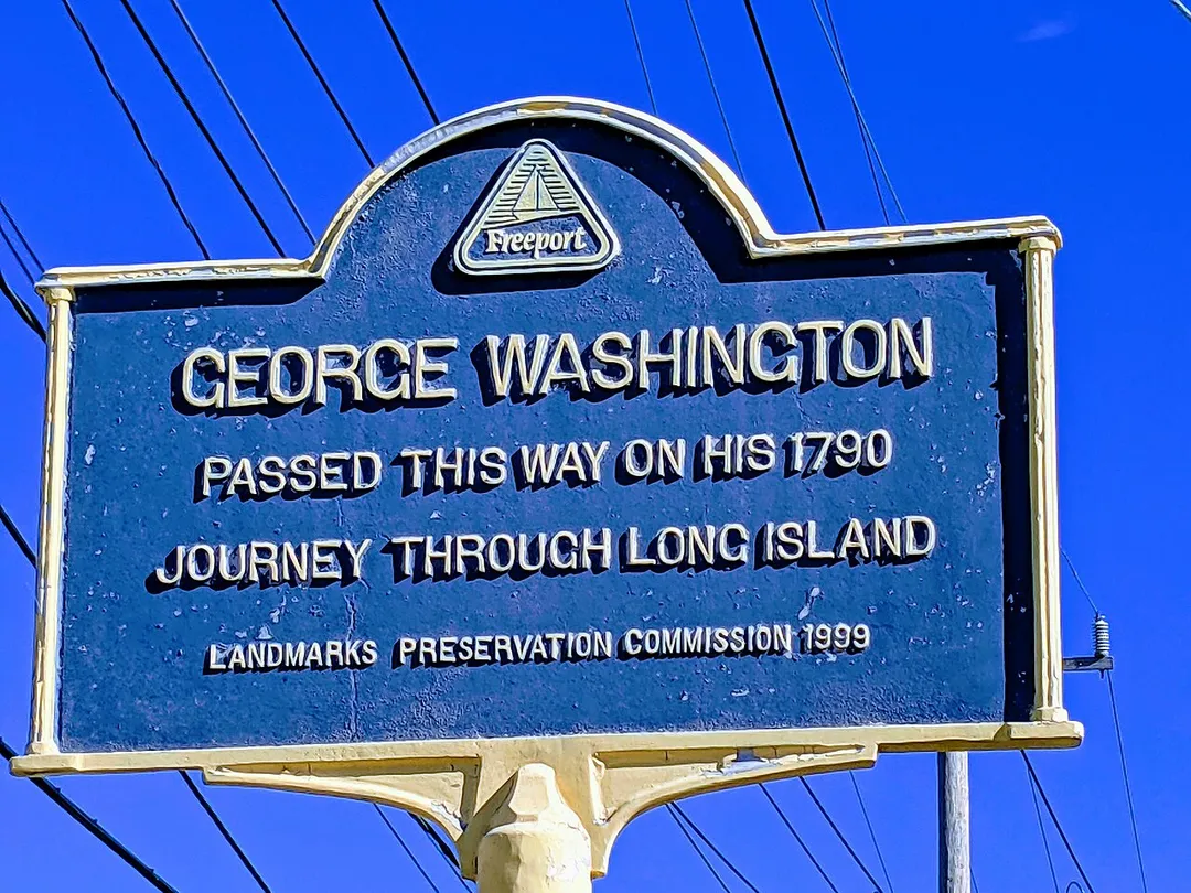 Historical Markers in NYS - Places President George Washington noted in his journal and were later placemarked on long Island. Hart's Tavern was his final stop on the south shore before turning north to Koram (sic) and Setakit (sic), (Coram and Setauket). The tour began on April 20th and last until April 25th. Manhattan to Jamaica, Amityville, (Copaigue), Sayville and Patchogue.  Setauket, Huntington, Roslyn and Flushing.