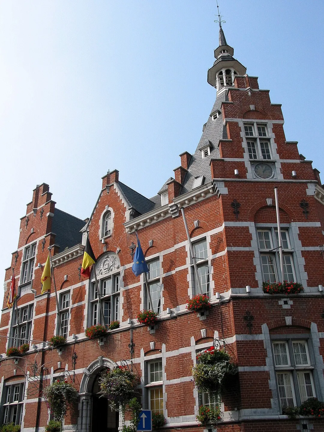 Waremme  (Belgium), the town hall (1901 - architect: Bricteux).