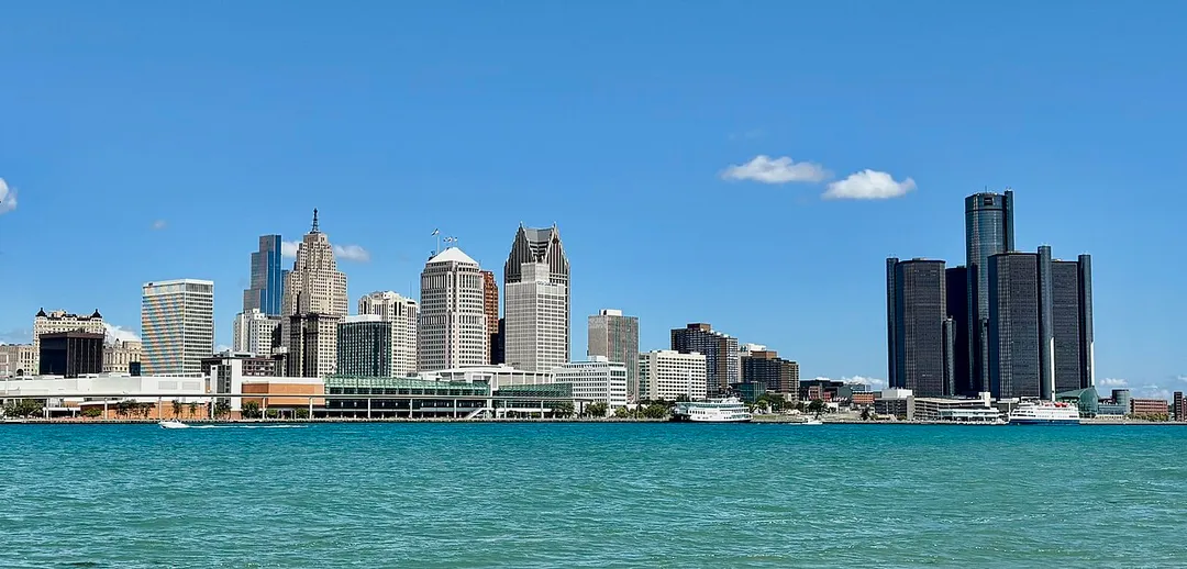 Detroit, known as the “Motor City,” sits on the Detroit River and anchors the Midwest’s third-largest regional economy after Chicago and Minneapolis-St Paul. Home to about 645,000 residents as of the 2024 census estimate update. The city is famous for its role in automotive history, its Motown and music heritage, and its designation as the first U.S. UNESCO “City of Design.” While Detroit struggled with decades of population decline, it has recently seen signs of growth and revitalization, fueled by downtown investment, restored buildings, and a celebrated 5.5-mile riverfront voted the best in the nation. Metro Detroit counts over 5.4 million people and a GDP near $276 billion, driven heavily by the auto industry. The city boasts over 100 parks, distinctive foods like Detroit-style pizza and Coney dogs, and is one of the few U.S. cities with all four major sports teams based downtown. Despite lingering challenges, Detroit is reshaping itself as a city of culture, innovation, and resilience.
