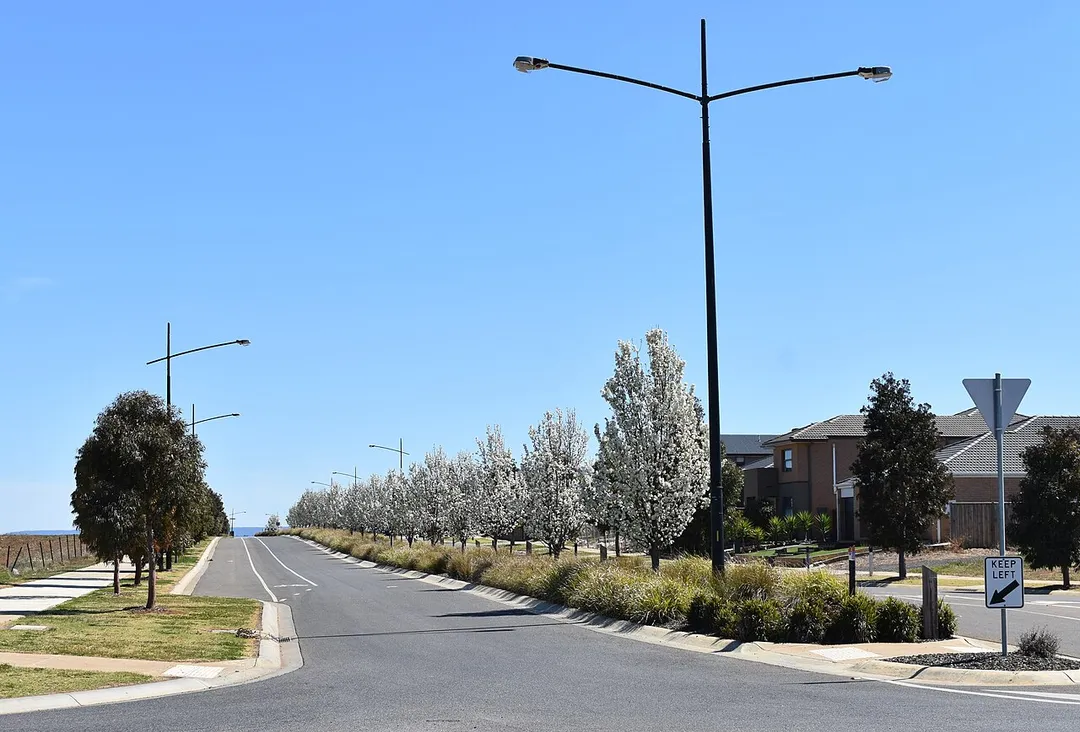 Waterway Boulevard at Weir Views, Victoria