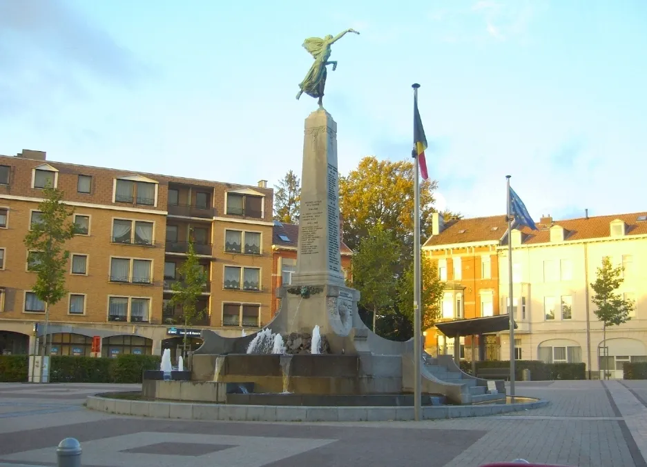 Welkenraedt, fontaine de la Place des Combattants.