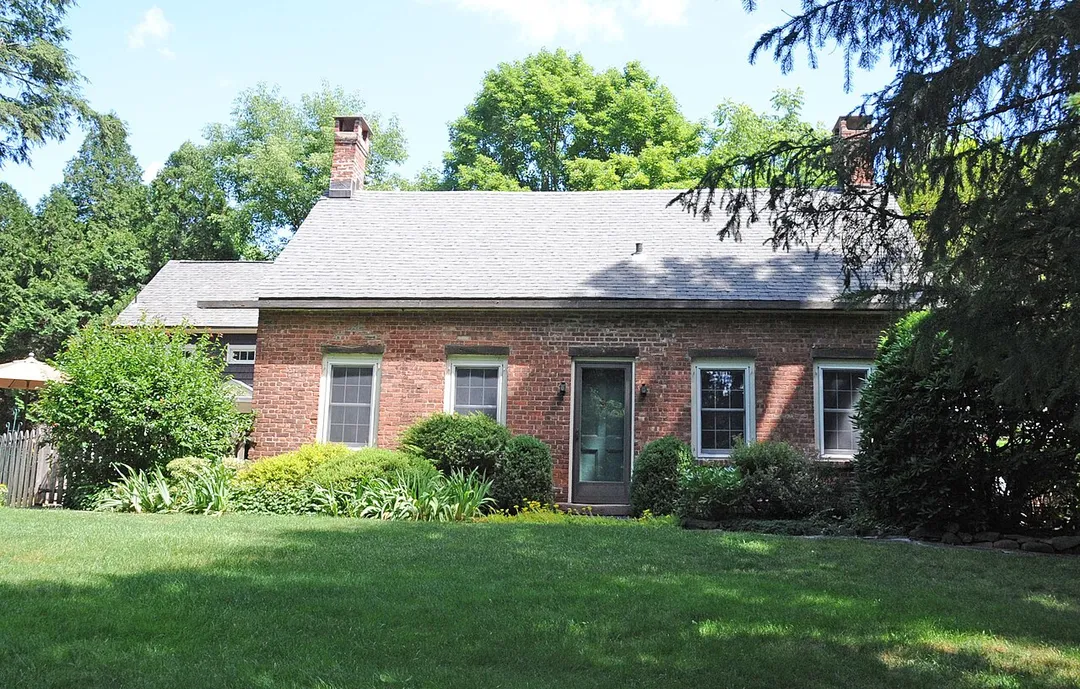 BUILT BY DUTCH SETTLERS IN THE MID 18TH CENTURY