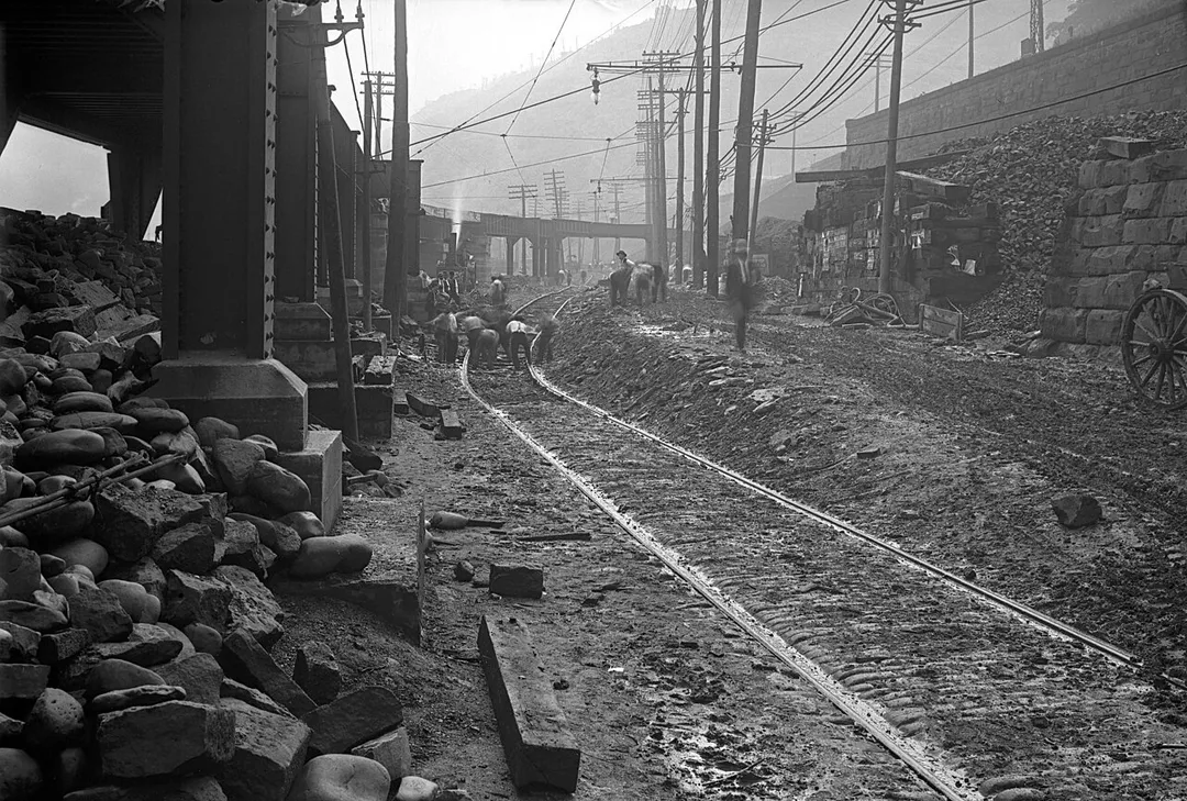 West Carson Street repaving, looking east toward Wabash Bridge.