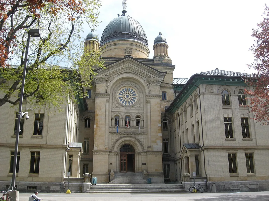 Collège Dawson, Montréal