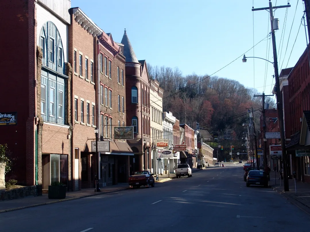 Weston Downtown (Rt 19, heading south)