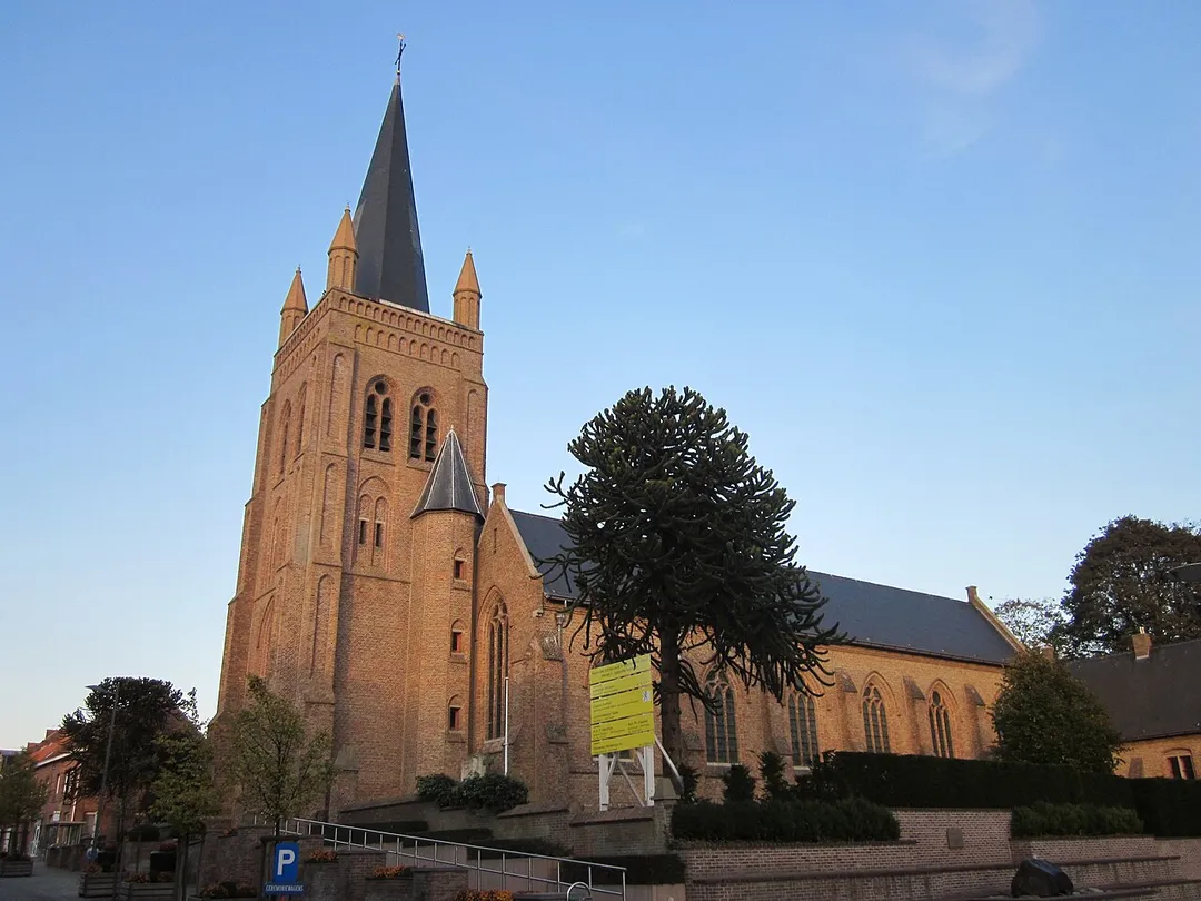 Sint-Bavokerk, Westrozebeke



This is a photo of onroerend erfgoed number 51133
