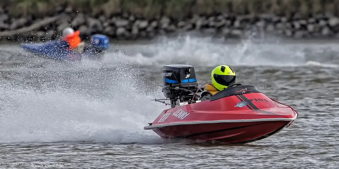 Hydroplanes on the Whanganui River
