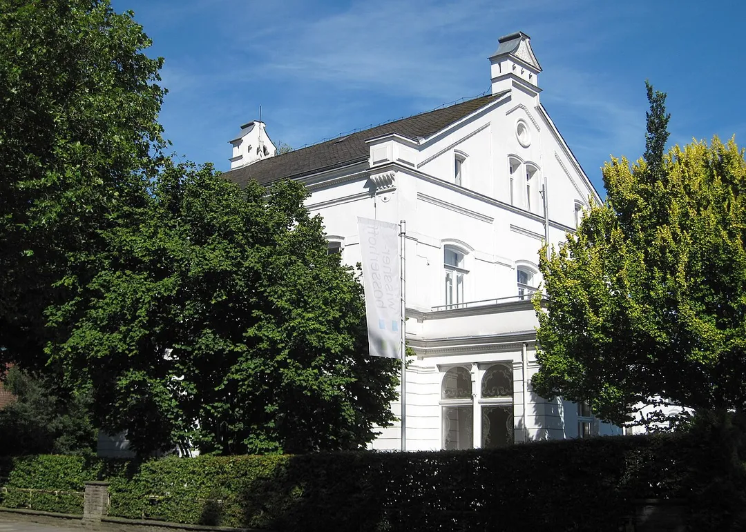 „Weiße Villa“ in Wickede (Ruhr), Hauptstraße 4.