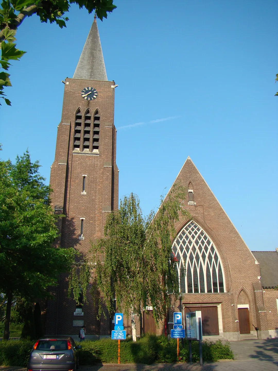 Wielsbeke Sint-Laurentius kerkSaint-Laurentius church, Wielsbeke, West Flanders, Belgium