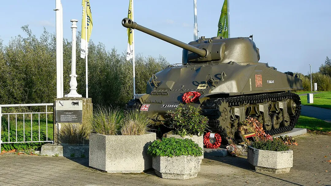 Tankmonument in Klein-Willebroek, België