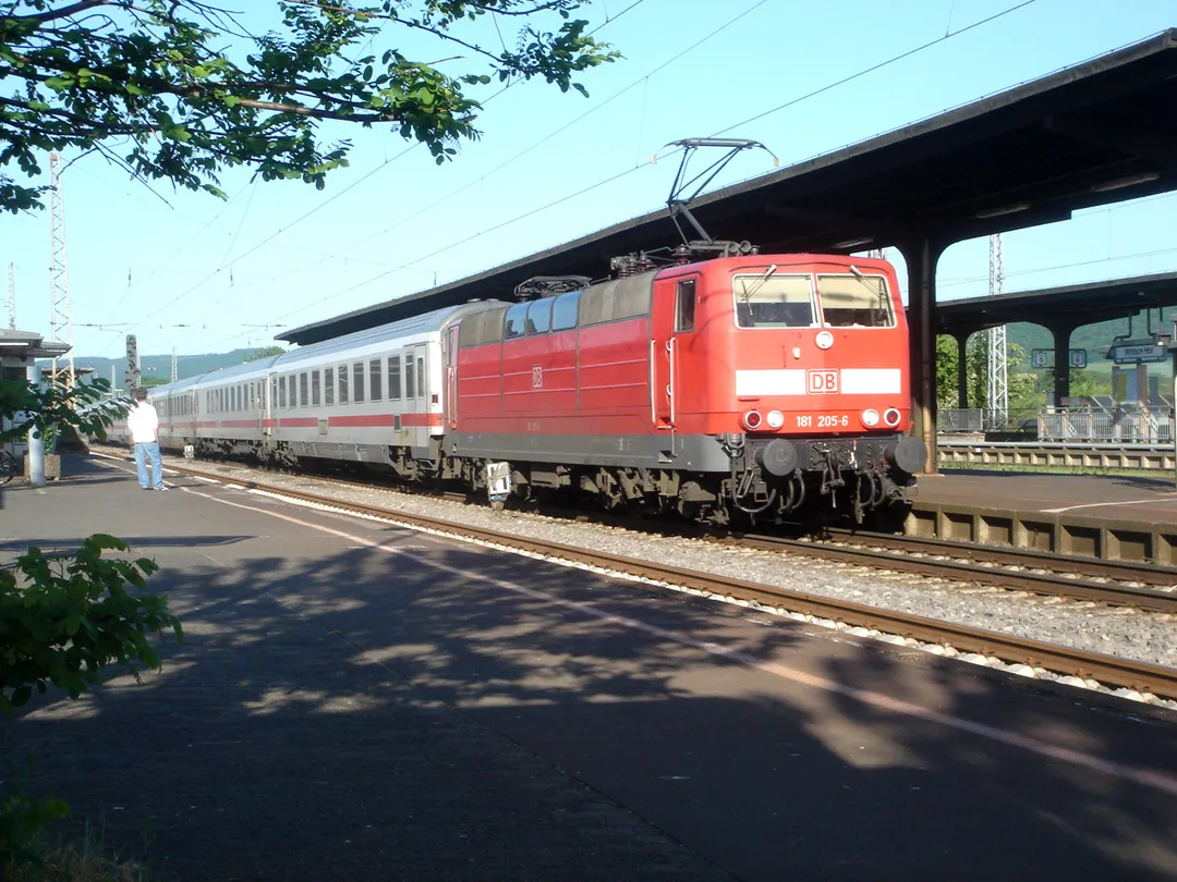 181205 mit InterCity 432 nach Luxemburg in Wittlich Hbf