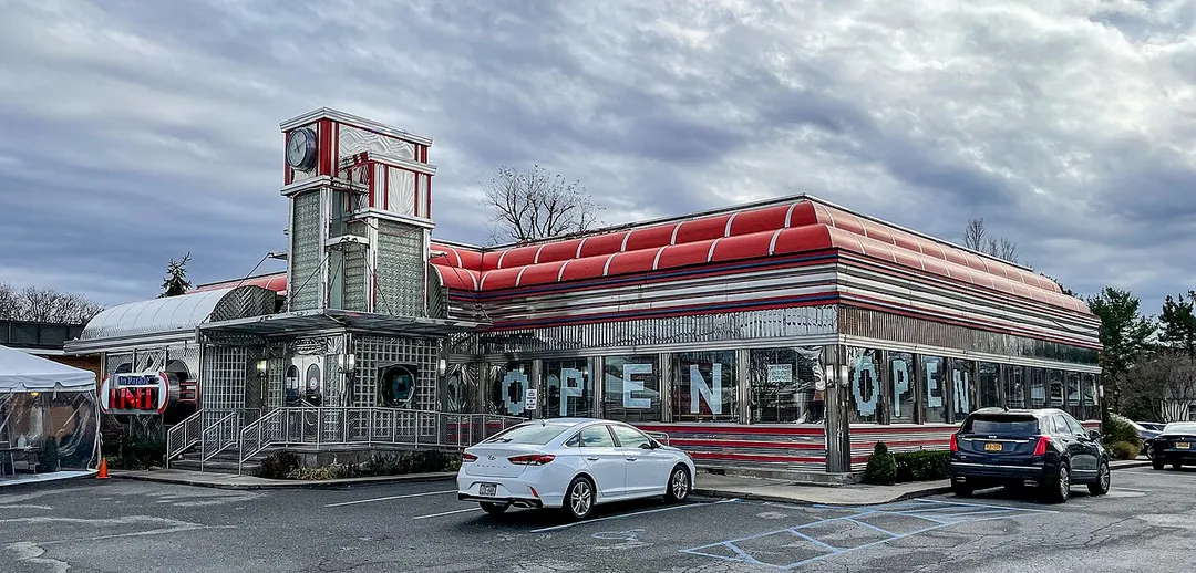 On Parade Diner, Jericho Turnpike, Woodbury, NY