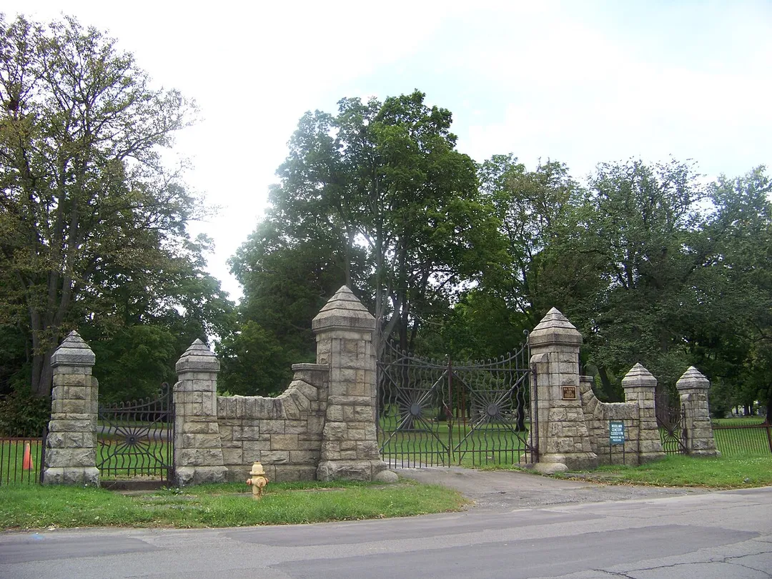 Davis Street gate to Woodlawn Cemetery, Elmira, New York.