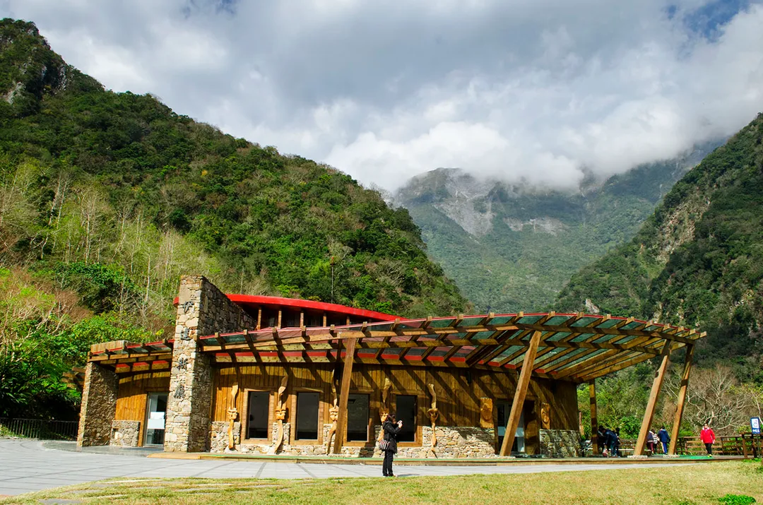 Idus Hall in Buluowan.