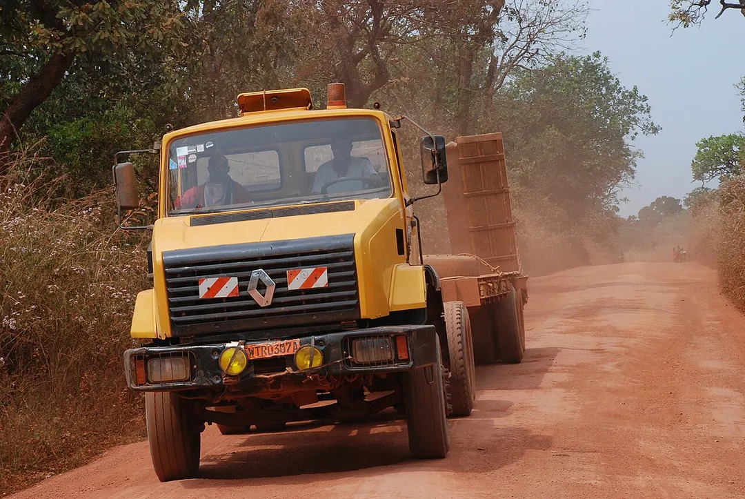 Camion grumier à vide dans la localité de Yokadouma à l'Est du Cameroun