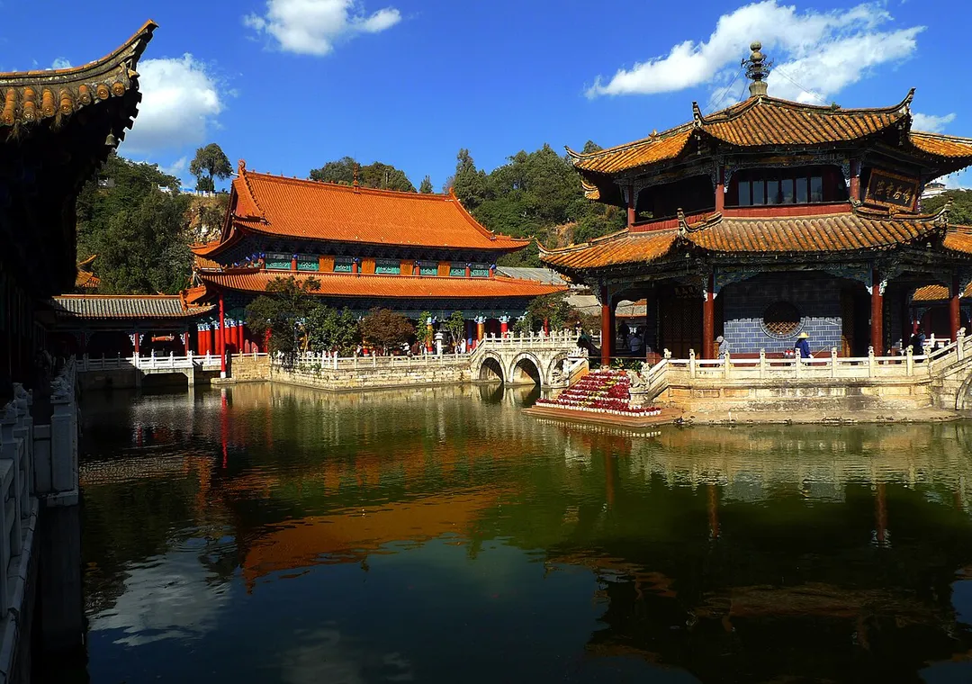 Kunming Yuan Tong Temple