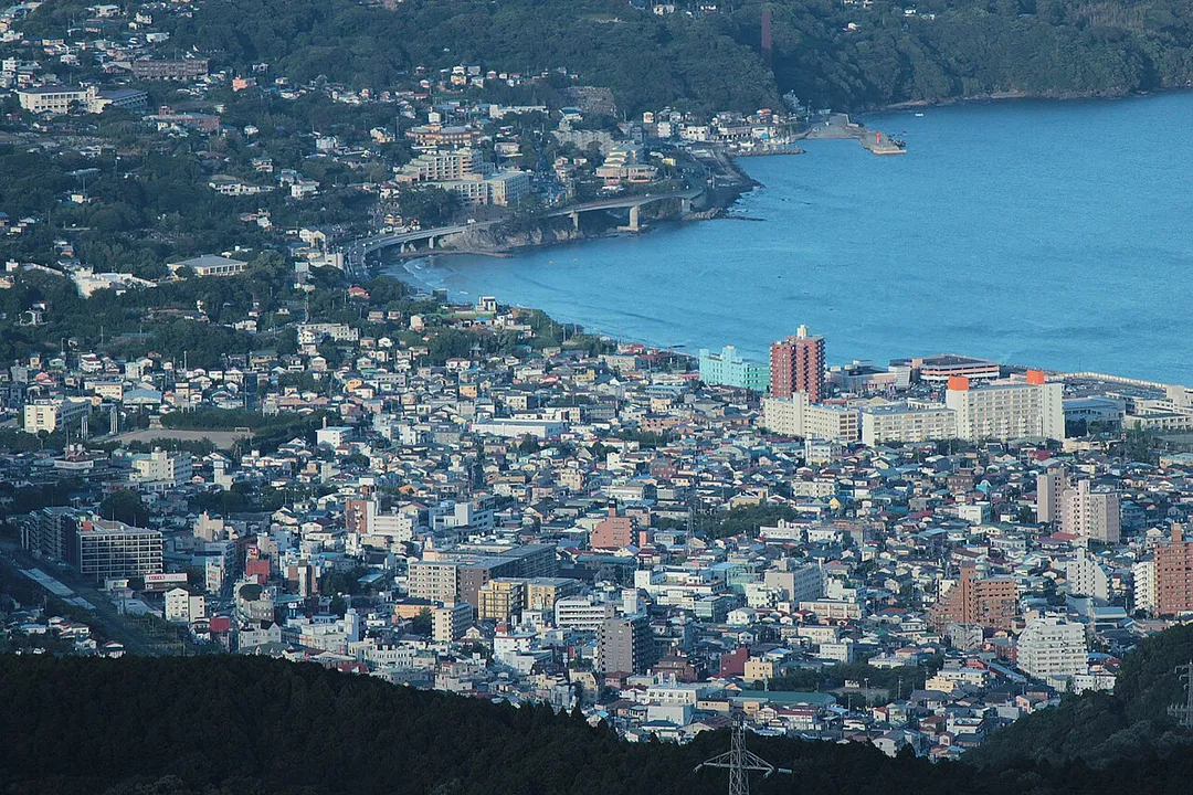 Downtown of Yugawara as seen from the west by south. Taken from Jukkoku Pass.