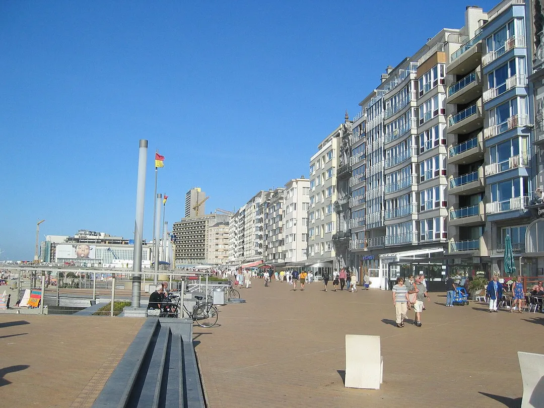 Albert-I-promenade along the beach at Ostend.