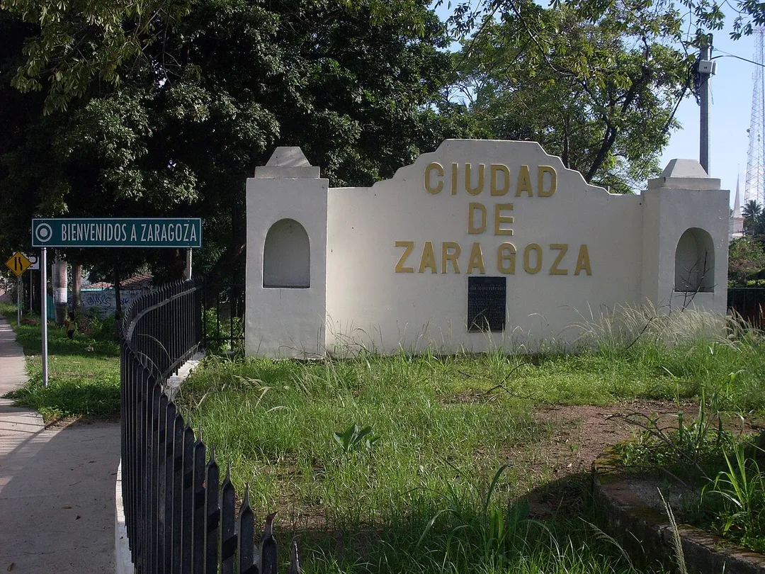 This is the Welcome to Zaragoza in the main entrance