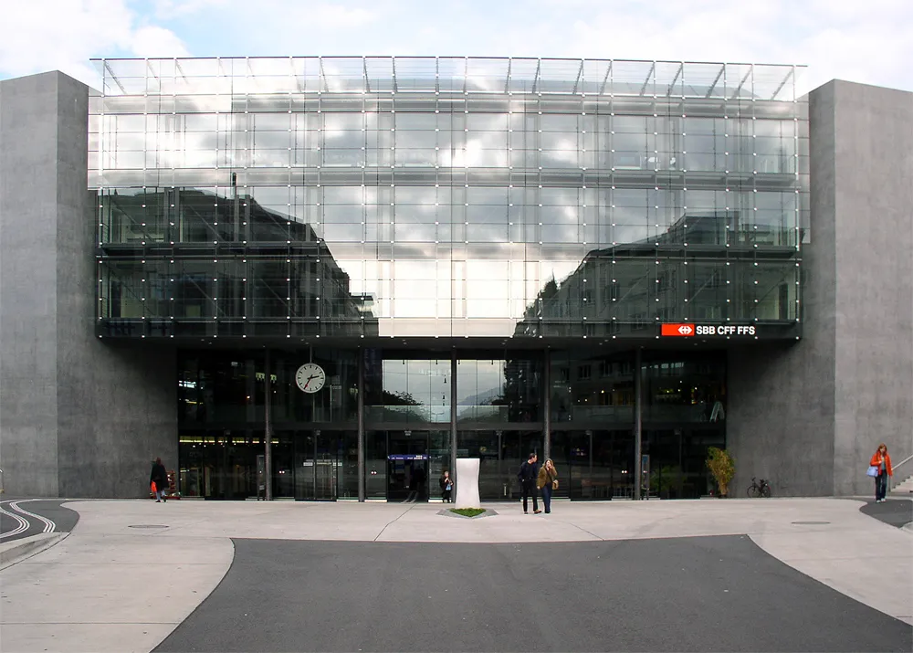 Description: Bahnhof Zug in Zug

Source: photo taken by me, October 2004
Photographer: Baikonur